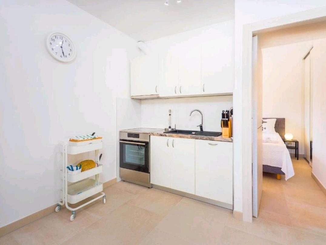 Adriatico Apartment Omisalj ภายนอก รูปภาพ